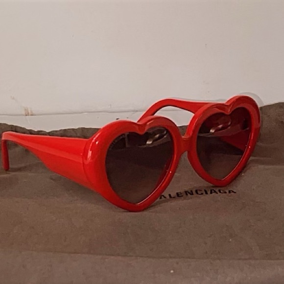 Authentic Balenciaga Red Susi Heart Sunglasses - Picture 7 of 7